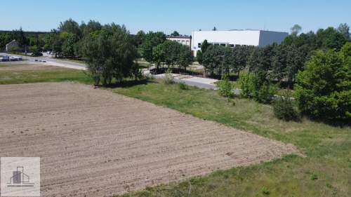 Działka z potencjałem pod zabudowę Poświętne szkoła 100 m