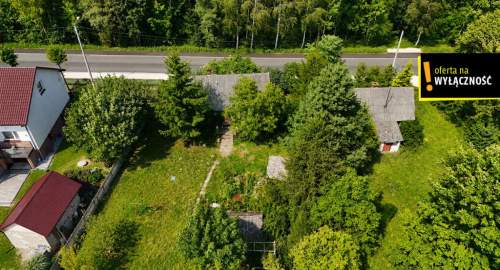 Siedlisko w Potoku 3,78 ha z domkiem wokół lasów