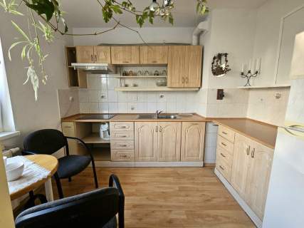 Kawalerka 33 m2, balkon 4m2, 1 piętro winda wolne
