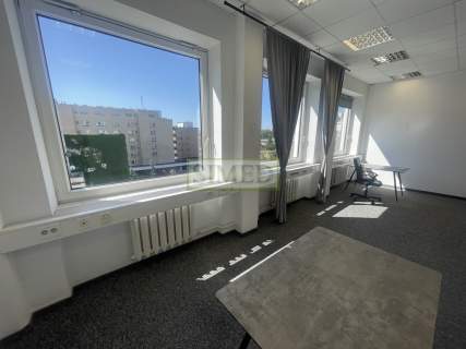 Doskonały dostęp światła dziennego ,recepcja,24h