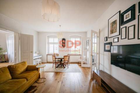 3 pokoje 112 m2 Kamienica Ponadczasowa elegancja