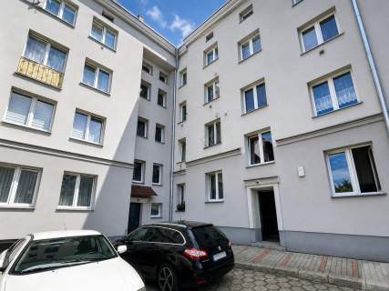 Kawalerka na parterze Leszczyńskiego