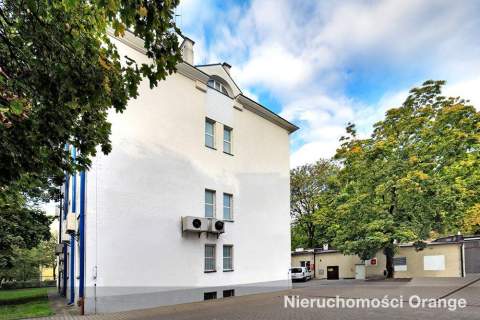 Nieruchomość na placówkę zdrowia lub biura