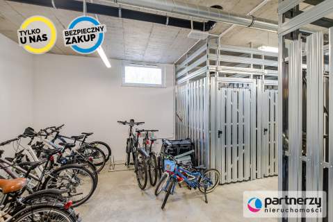 Południowe Balkon 6m2 Msc. postojowe Komórka