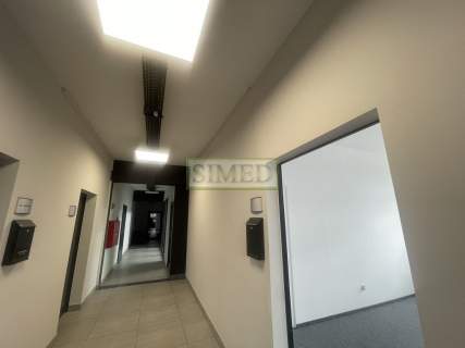 Dobry dojazd,parking,biurowiec,domofon,dostęp24h