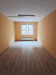 Lokal usługowo-biurowy o pow. 65m2,winda, I piętro, Kalisz