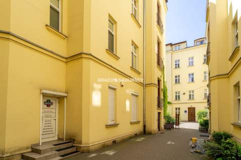 Kraków Stare Miasto Karmelicka Inwestycja