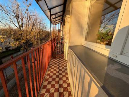 Hipoteczna-przestronne dwa pokoje, balkon, parking