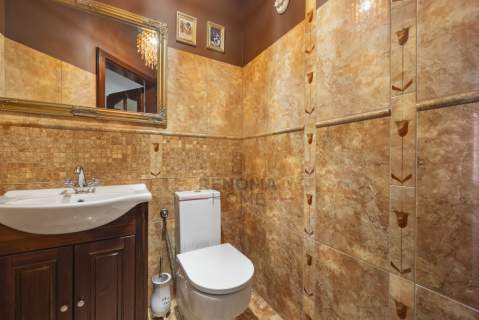 Garaż na 2 samochody 250m2 domu zielona okolic