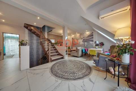 Apartament w zabudowie szeregowej Zamknięte osiedle Garaż w b