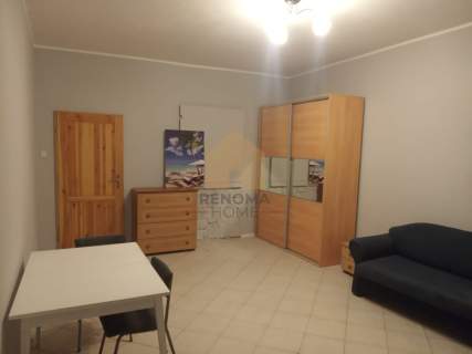 2 pokoje 80m2 z balkonem w kamienicy.