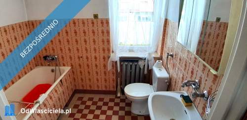Dom rodzinny, na cichej ulicy