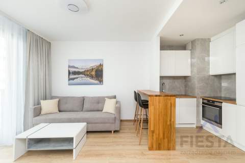 Komfortowy apartament 29 m2 na Woli blisko metra