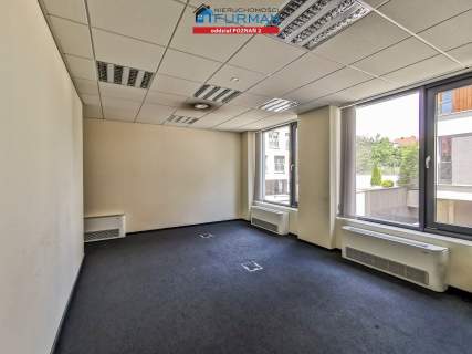 Lokal Biurowy, 56mkw, Piątkowska, parter biurowca