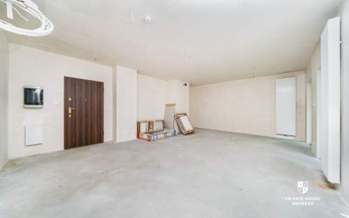 Apartament z balkonem w sąsiedztwie Błoń