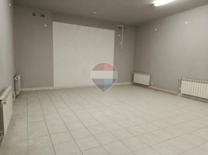 Do wynajęcia lokal 54 m2 os. Ustronie