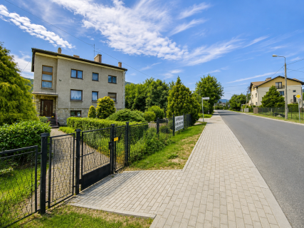 Dom z dużym potencjałem inwestycyjnym w Szczyrku 219 m