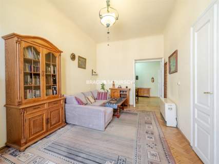 Mieszkanie w Kamienicy 58,6m2 z piwnicą 18m2