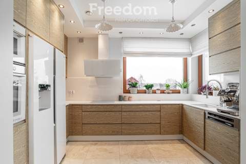 Dom premium dla rodziny. Działka 1516m2