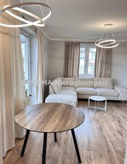  Nowe Miasto Dwupoziomowe Cegła 