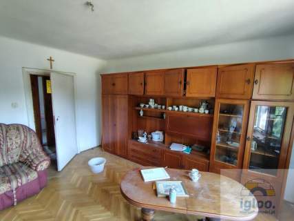 Działka z Domem - Dom - Spolojna okolica - Obrzeża