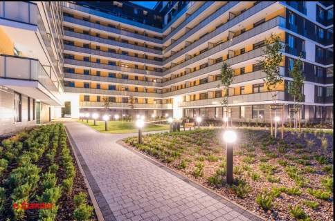 Kawalerka przy Sky Tower/ balkon