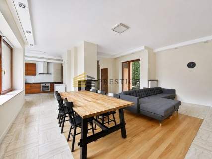 Prestigious Location Neighberhood Modern House