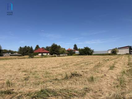 5140 m pod Warszawą dom biznes S7