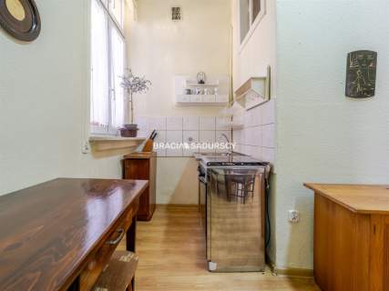 Mieszkanie w Kamienicy 58,6m2 z piwnicą 18m2