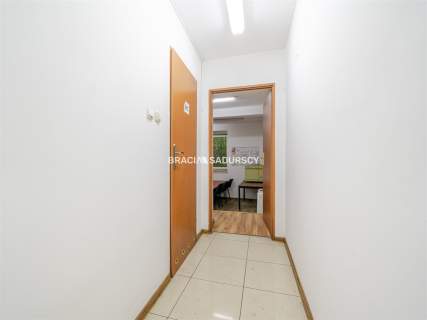 lokal 76m2, Kremerowska przy Karmelickiej