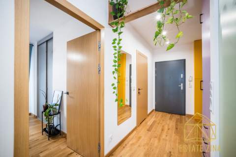 Ostatnie piętro 58 m 3 pokoje Garaż