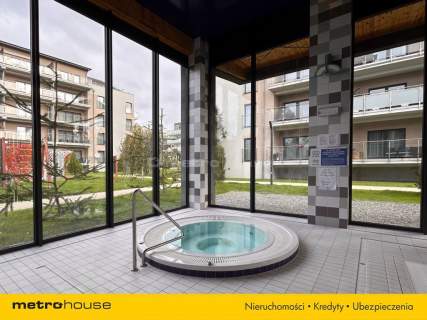 Apartament i parking,basen, blisko morza Sianożęty