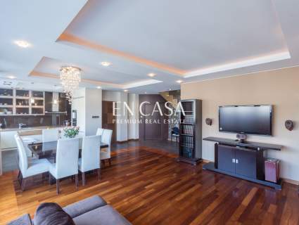 Dwupoziomowy apartament Duże tarasy