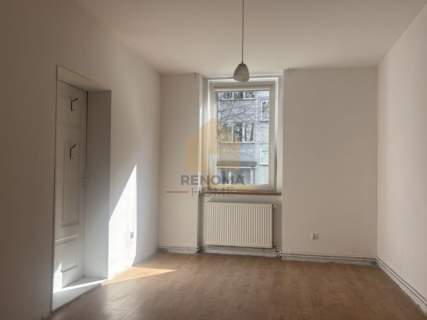 80m2 3 pokoje piwnica