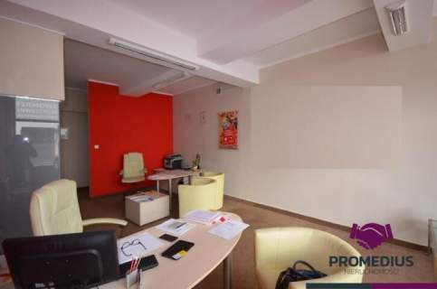Budynek użytkowy w centrum - 850 m2 na sprzedaż