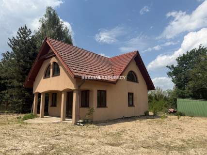 Dom na sprzedaż /106m2 wolnostojący do wykończenia