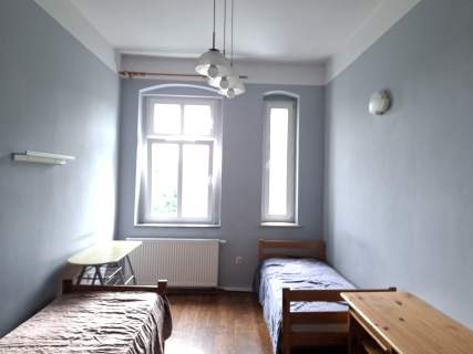 Słoneczne 2 pokoje z balkonem , kamienica po remoncie