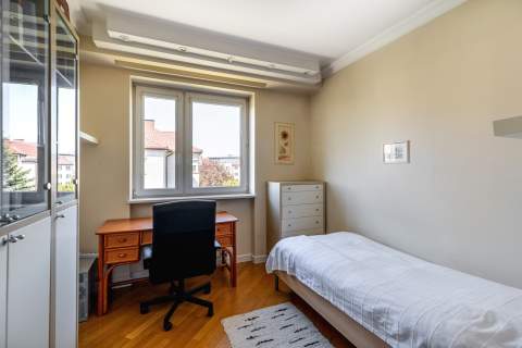 10 min piechotą od Parku Szczęśliwickiego