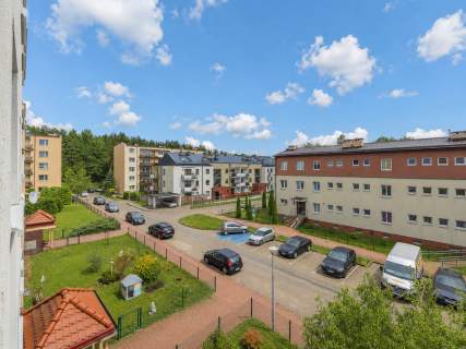 DUŻY BALKON JASNE DOBRZE SKOMUNIKOWANE
