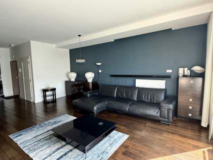 Apartament na Marinie w niskiej zabudowie