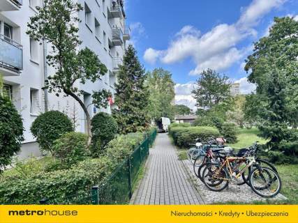 2 pokoje na Sadybie Balkon Piwnica Zieleń