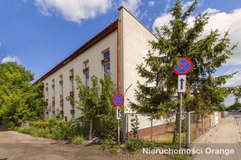 Nieruchomość na cele biurowo-usługowe, mieszkalne