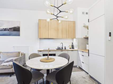 Apartament w Mikołajkach miejsce postojowe w cenie