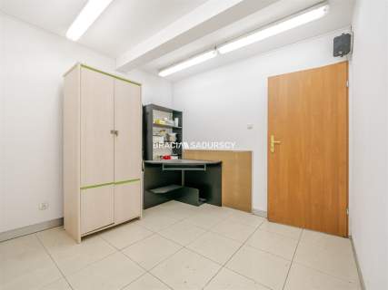 lokal 76m2, Kremerowska przy Karmelickiej