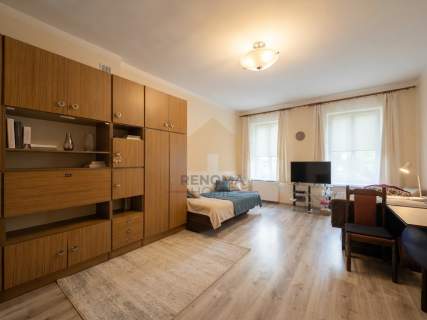Duże 3 pokojowe mieszkanie 82m2 z potencjałem
