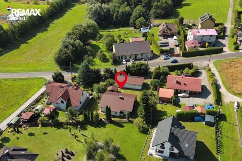 Dom z fotowoltaiką, garażem i dużym potencjałem