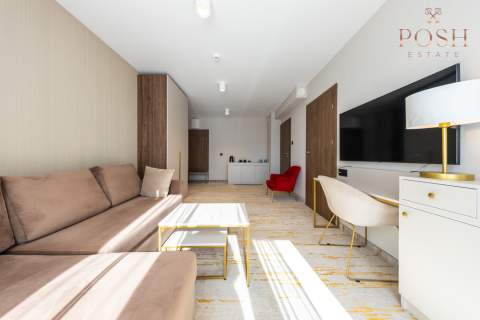 widok na basen inwestycja balkon własna sauna