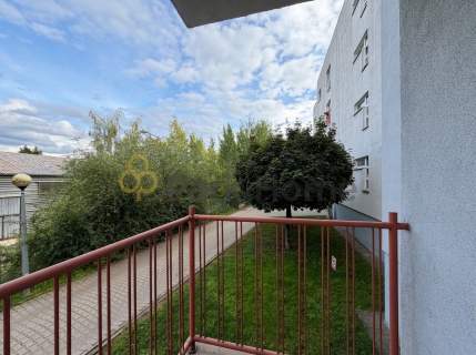 Dwa pokoje z balkonami wysoki parter Naramowice