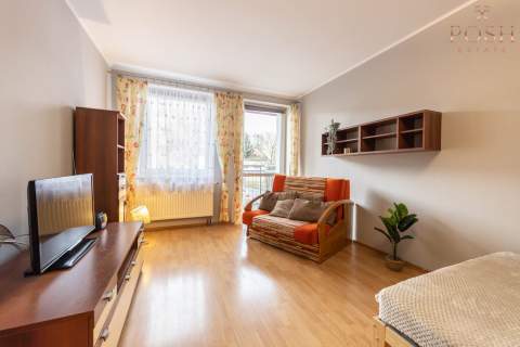 kawalerka rozkład balkon opcja 2 pokoi