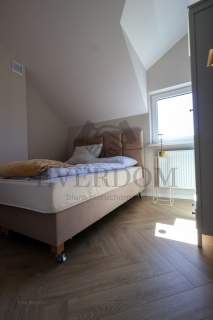 Dwupiętrowy apartament z ogródkiem i m.parkingowym